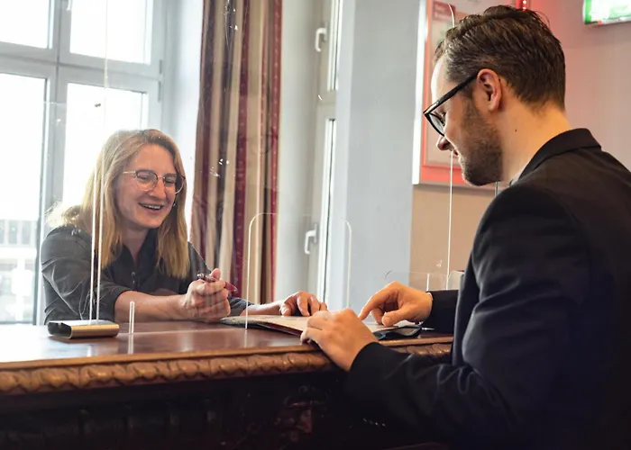 AZIMUT KurfuerstendammSporthotels